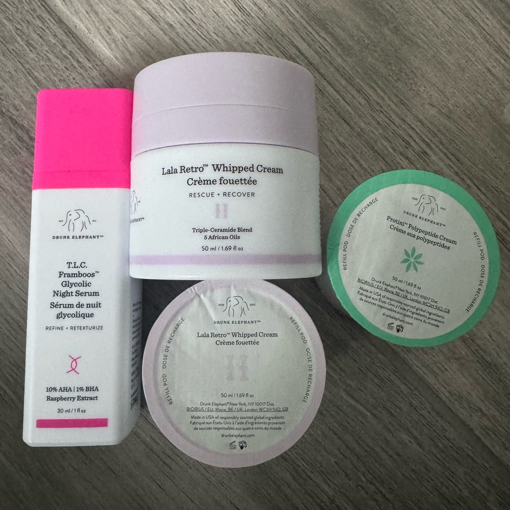 Drunk Elephant Moisturize and serum set